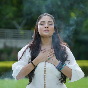 women doing spiritual healing and guidance-Healing That Transforms | Soul Reading & Guidance by master avantika